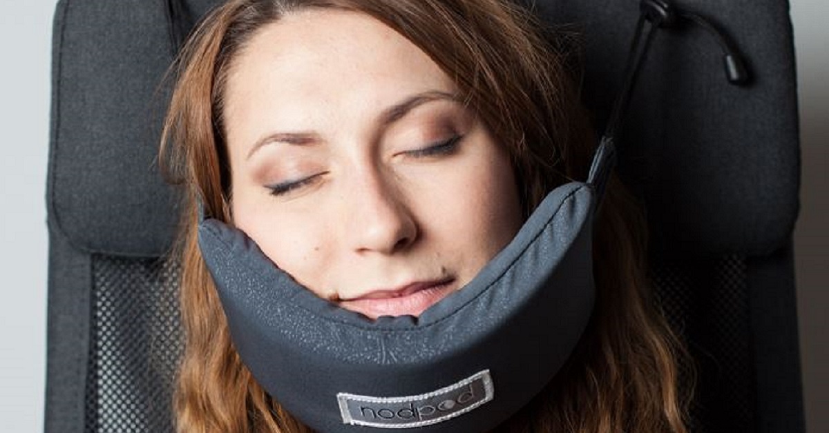 This Life-Changing Head Hammock Means You Can Finally Some Sleep While ...